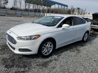 2014 Ford Fusion SE with VIN 3FA6P0H75ER270703, listed as a Copart auction lot 45848425 with 123,701 mi miles and Clean Title. Bid and sale history available at DreamBid. Image 1.