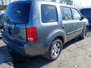 2011 Honda Pilot LX with VIN 5FNYF4H29BB031413, listed as a IAAI auction lot 42141970 with Not Provided miles and . Bid and sale history available at DreamBid. Image 4.