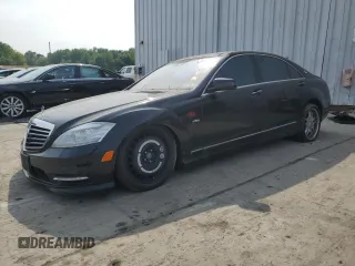 2012 Mercedes-Benz S 550 z VIN WDDNG9EB3CA434711, wystawiony jako Copart lot #59297855 z przebiegiem 140 561 mil mil oraz Czysty tytuł • Clean title. Historia ofert i sprzedaży dostępna na DreamBid. Obrazek 1.
