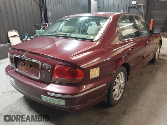 2003 Hyundai Sonata GLS with VIN KMHWF35H13A882475, listed as a IAAI auction lot 41863570 with 168,303 mi miles. Bid and sale history available at carsss.com. Image 4.