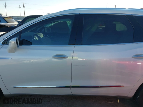 2018 Buick Enclave Premium with VIN 5GAERCKW3JJ186631, listed as a IAAI auction lot 41659387 with 114,929 mi miles. Bid and sale history available at carsss.com. Image 14.