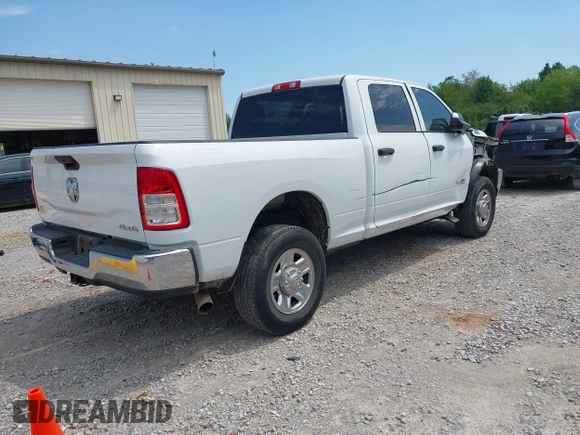2020 Ram 2500 Tradesman with VIN 3C6UR5CL9LG258440, listed as a IAAI auction lot 42073257 with 33,489 mi miles and . Bid and sale history available at DreamBid. Image 4.