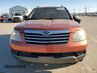 2009 Kia Borrego EX with VIN KNDJH741995027674, listed as a Copart auction lot 42526135 with 118,135 mi miles and Salvage Title. Bid and sale history available at DreamBid. Image 5.