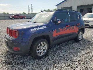 2017 Jeep Renegade Latitude z VIN ZACCJBBB1HPG59697, wystawiony jako Copart lot #56970015 z przebiegiem 76 033 mil mil oraz Szkody całkowita. Historia ofert i sprzedaży dostępna na DreamBid. Obrazek 1.