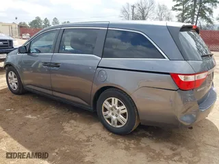 2013 Honda Odyssey LX with VIN 5FNRL5H23DB050884, listed as a IAAI auction lot 41776446 with 176,620 mi miles. Bid and sale history available at carsss.com. Image 3.