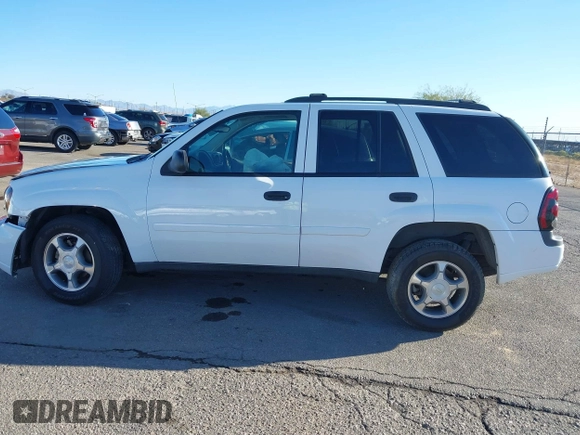 2008 Chevrolet TrailBlazer LT w/3LT with VIN 1GNDT13S282106193, listed as a IAAI auction lot 41823706 with 155,724 mi miles. Bid and sale history available at carsss.com. Image 14.