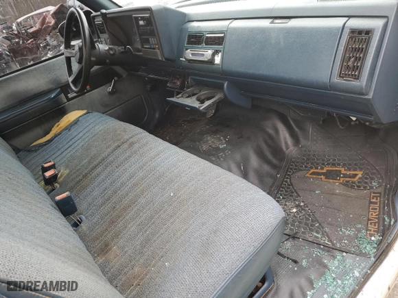1994 Chevrolet C/K 1500 with VIN 1GCDC14Z5RZ273838, listed as a Copart auction lot 44339485 with 101,186 mi miles and Salvage Title. Bid and sale history available at carsss.com. Image 8.