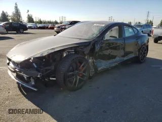 2024 Tesla Model S Plaid z VIN 5YJSA1E61RF539332, wystawiony jako Copart lot #78630904 z przebiegiem Nie podano mil oraz Szkoda całkowita • Salvage title. Historia ofert i sprzedaży dostępna na DreamBid. Obrazek 1.