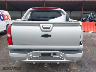 2011 Chevrolet Avalanche LT with VIN 3GNTKFE39BG212642, listed as a IAAI auction lot 41951335 with 221,950 mi miles. Bid and sale history available at carsss.com. Image 17.