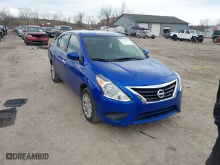 2017 Nissan Versa Sedan SV with VIN 3N1CN7AP2HL876265, listed as a IAAI auction lot 41899084 with 104,833 mi miles. Bid and sale history available at carsss.com. Image 1.
