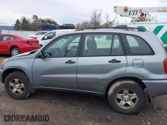2005 Toyota RAV4 with VIN JTEHD20V350054927, listed as a IAAI auction lot 41913257 with 216,442 mi miles. Bid and sale history available at carsss.com. Image 14.