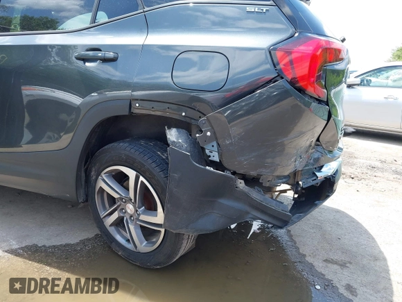 2020 GMC Terrain SLT z VIN 3GKALVEV2LL118589, wystawiony jako IAAI lot #42235449 z przebiegiem 83 573 mil mil oraz . Historia ofert i sprzedaży dostępna na DreamBid. Obrazek 6.