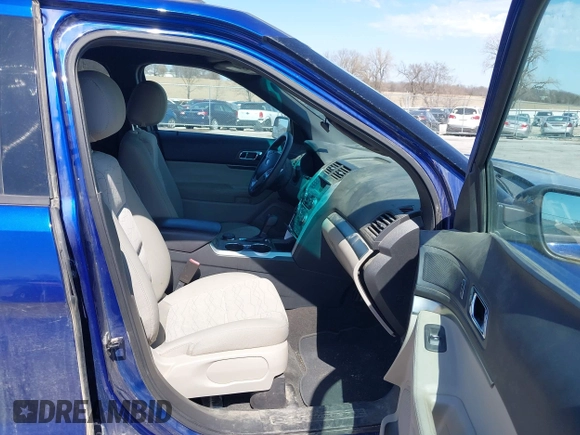 2015 Ford Explorer z VIN 1FM5K8B81FGB83874, wystawiony jako IAAI lot #41911790 z przebiegiem 110 311 mil mil oraz . Historia ofert i sprzedaży dostępna na DreamBid. Obrazek 5.
