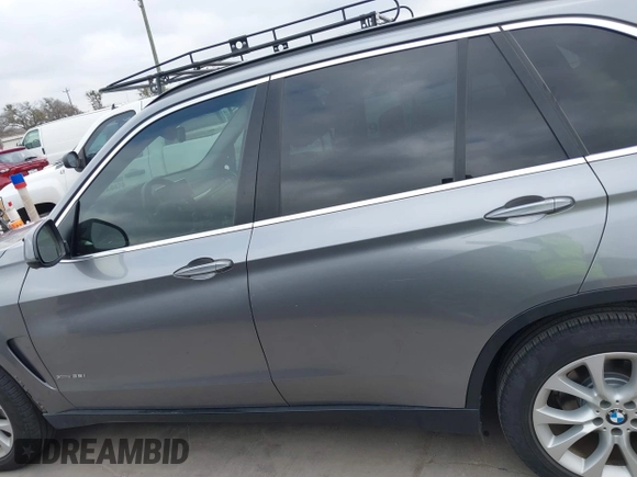 2016 BMW X5 xDrive35i with VIN 5UXKR0C52G0U08532, listed as a IAAI auction lot 41701384 with 100,881 mi miles. Bid and sale history available at carsss.com. Image 15.