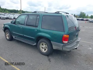 1999 Ford Explorer XLT with VIN 1FMZU34E1XZB72588, listed as a IAAI auction lot 42598441 with 233,717 mi miles and . Bid and sale history available at DreamBid. Image 3.