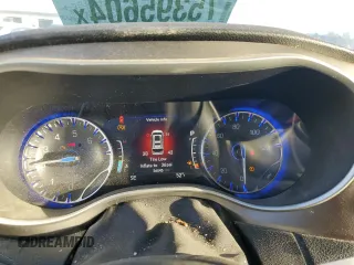 2021 Chrysler Pacifica Touring L with VIN 2C4RC3BG0MR554192, listed as a Copart auction lot 75395604 with 56,845 mi miles and Salvage title. Bid and sale history available at DreamBid. Image 9.