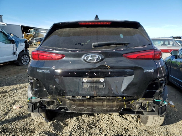 2022 Hyundai Kona Electric Limited with VIN KM8K53AG7NU136273, listed as a Copart auction lot 87870265 with 17,594 mi miles and Salvage Title. Bid and sale history available at carsss.com. Image 6.
