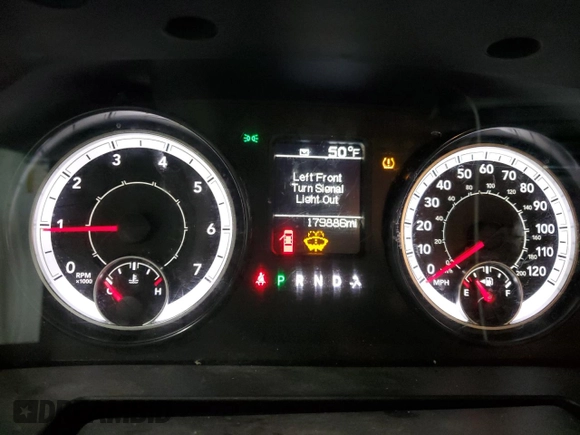 2017 Ram 1500 Tradesman z VIN 3C6JR6DT1HG675260, wystawiony jako Copart lot #81316994 z przebiegiem 179 886 mil mil oraz Szkoda całkowita • Salvage title. Historia ofert i sprzedaży dostępna na DreamBid. Obrazek 9.