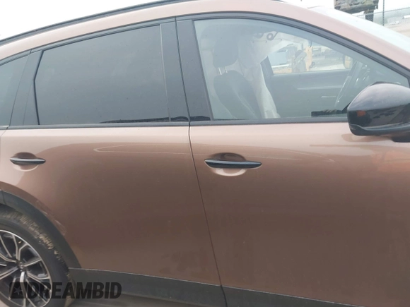 2025 Mazda CX-70 Premium Plus with VIN JM3KJEHA1S1111323, listed as a IAAI auction lot 42109316 with 561 mi miles and . Bid and sale history available at DreamBid. Image 14.