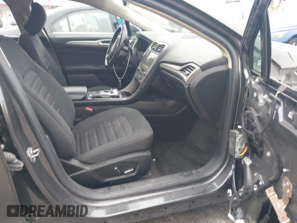 2018 Ford Fusion SE with VIN 3FA6P0HD8JR268055, listed as a IAAI auction lot 42151813 with 83,306 mi miles and . Bid and sale history available at carsss.com. Image 5.