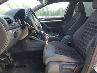 2008 Volkswagen Jetta GLI z VIN 3VWDJ71KX8M006725, wystawiony jako Copart lot #58665965 z przebiegiem 182 427 mil mil oraz Tytuł czysty. Historia ofert i sprzedaży dostępna na DreamBid. Obrazek 7.