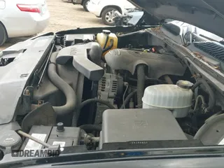 2004 Chevrolet Avalanche Z71 z VIN 3GNEK12T64G156209, wystawiony jako IAAI lot #43161469 z przebiegiem 163 053 mil mil oraz . Historia ofert i sprzedaży dostępna na DreamBid. Obrazek 13.