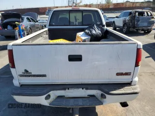 2003 GMC Sonoma SLS with VIN 1GTDT19X538159245, listed as a Copart auction lot 70503874 with 150,249 mi miles and Clean Title. Bid and sale history available at carsss.com. Image 6.