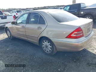 2003 Mercedes-Benz C 240 z VIN WDBRF61J03F336599, wystawiony jako IAAI lot #41435643 z przebiegiem Nie podano mil oraz . Historia ofert i sprzedaży dostępna na DreamBid. Obrazek 3.