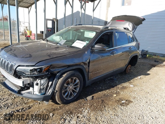 2019 Jeep Cherokee Latitude Plus with VIN 1C4PJMLB1KD101186, listed as a IAAI auction lot 40550461 with 73,986 mi miles. Bid and sale history available at carsss.com. Image 20.
