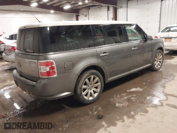 2009 Ford Flex Limited with VIN 2FMDK53C39BA24301, listed as a IAAI auction lot 41120939 with 144,443 mi miles. Bid and sale history available at carsss.com. Image 4.