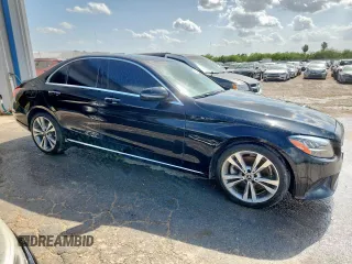 2019 Mercedes-Benz C 300 z VIN 55SWF8DB6KU312264, wystawiony jako Copart lot #59857635 z przebiegiem Nie podano mil oraz Czysty tytuł • Clean title. Historia ofert i sprzedaży dostępna na DreamBid. Obrazek 4.