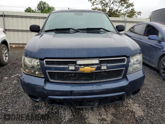 2014 Chevrolet Tahoe Commercial z VIN 1GNLC2E06ER207513, wystawiony jako Copart lot #55670575 z przebiegiem 177 066 mil mil oraz Czysty tytuł • Clean title. Historia ofert i sprzedaży dostępna na DreamBid. Obrazek 5.