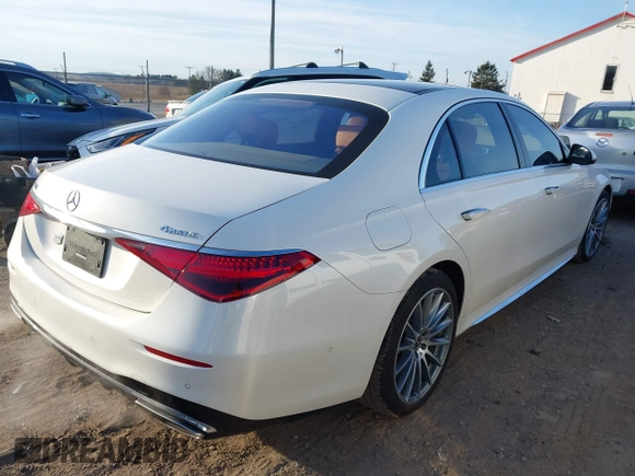 2022 Mercedes-Benz S-Class S 500 with VIN W1K6G6DB4NA125708, listed as a IAAI auction lot 41596381 with 81,102 mi miles. Bid and sale history available at carsss.com. Image 4.