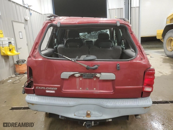 2001 Ford Explorer Sport with VIN 1FMYU70E91UC26555, listed as a Copart auction lot 83839804 with 140,891 mi miles and Clean Title. Bid and sale history available at carsss.com. Image 6.