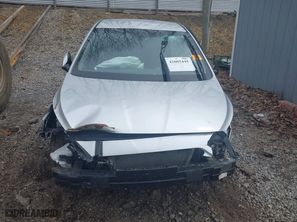 2014 Hyundai Accent GLS with VIN KMHCT4AE5EU597325, listed as a IAAI auction lot 42005445 with 1 mi miles. Bid and sale history available at carsss.com. Image 11.