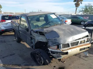 1993 Nissan Trucks 4WD with VIN 1N6SD11Y6PC315446, listed as a IAAI auction lot 41276307 with 202,981 mi miles. Bid and sale history available at carsss.com. Image 6.