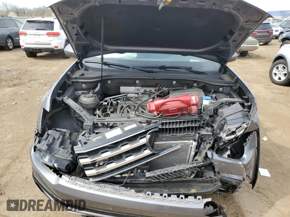 2019 Volkswagen Atlas SE with VIN 1V2XR2CA2KC518325, listed as a Copart auction lot 53628415 with 62,298 mi miles and Clean title. Bid and sale history available at DreamBid. Image 12.