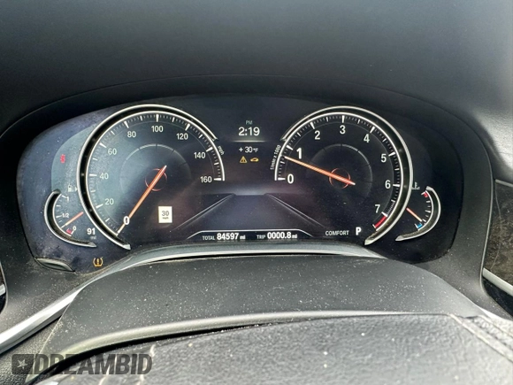 2017 BMW 7 Series with VIN WBA7F2C38HG422936, listed as a Copart auction lot 44996865 with 84,597 mi miles and Clean Title. Bid and sale history available at DreamBid. Image 5.