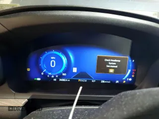 2020 Ford Explorer Platinum с VIN 1FM5K8HC8LGA89398, выставлен на аукционе Copart как лот 62189925 с пробегом 34 082 миль миль и Списание • Salvage title. История ставок и продаж доступна на DreamBid. Изображение 9.