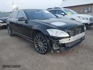 2011 Mercedes-Benz S-Class S 550 with VIN WDDNG7BB2BA361404, listed as a IAAI auction lot 41785003 with 150,433 mi miles. Bid and sale history available at carsss.com. Image 1.