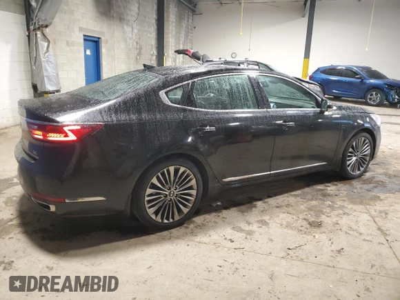 2018 Kia Cadenza Premium z VIN KNALC4J15J5097412, wystawiony jako Copart lot #57575575 z przebiegiem 51 598 mil mil oraz Szkoda całkowita • Salvage title. Historia ofert i sprzedaży dostępna na DreamBid. Obrazek 3.