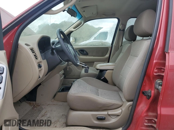 2003 Ford Escape XLT Popular with VIN 1FMYU03193KA62562, listed as a Copart auction lot 71684944 with 74,517 mi miles and Clean Title. Bid and sale history available at carsss.com. Image 7.