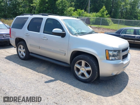 2010 Chevrolet Tahoe LT z VIN 1GNUKBE04AR194729, wystawiony jako IAAI lot #42408855 z przebiegiem 192 532 mil mil oraz . Historia ofert i sprzedaży dostępna na DreamBid. Obrazek 1.