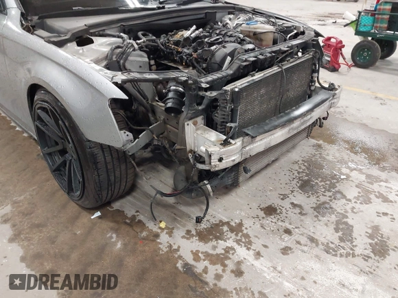 2010 Audi A4 Premium z VIN WAUDFAFL8AN028850, wystawiony jako IAAI lot #42319215 z przebiegiem Nie podano mil oraz . Historia ofert i sprzedaży dostępna na DreamBid. Obrazek 13.