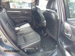 2019 Toyota Highlander SE with VIN 5TDJZRFH2KS975689, listed as a IAAI auction lot 42250723 with 88,043 mi miles and . Bid and sale history available at DreamBid. Image 8.