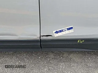 2020 Chevrolet Equinox LT z VIN 2GNAXJEV9L6155319, wystawiony jako IAAI lot #42575790 z przebiegiem 84 186 mil mil oraz . Historia ofert i sprzedaży dostępna na DreamBid. Obrazek 29.