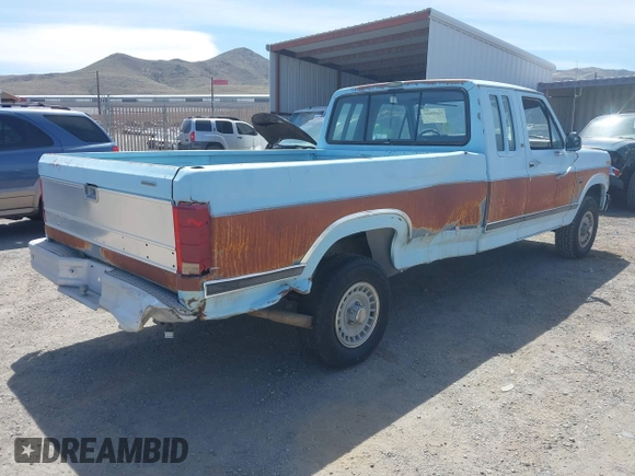 1986 Ford F-150 with VIN 1FTEX14N8GKA92289, listed as a IAAI auction lot 42089084 with 33,539 mi miles. Bid and sale history available at carsss.com. Image 4.