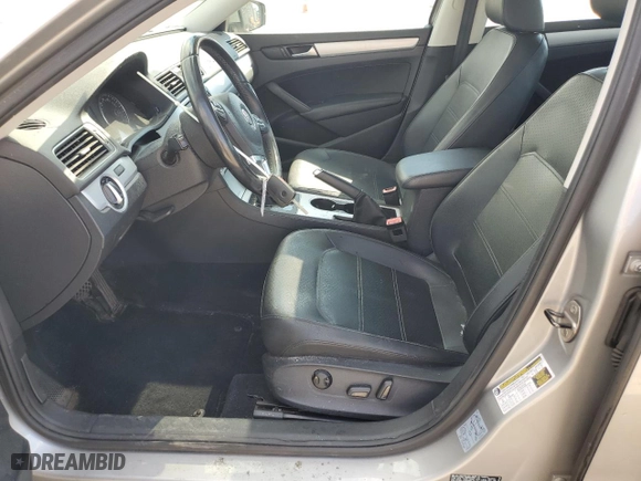 2013 Volkswagen Passat SE w/Sunroof with VIN 1VWBH7A33DC133663, listed as a Copart auction lot 50698795 with 161,053 mi miles and Salvage Title. Bid and sale history available at carsss.com. Image 7.