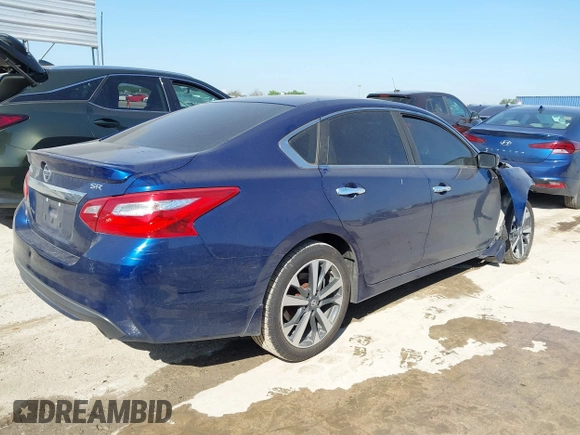 2016 Nissan Altima SL with VIN 1N4AL3AP3GC290953, listed as a IAAI auction lot 42003026 with 153,869 mi miles and . Bid and sale history available at carsss.com. Image 4.