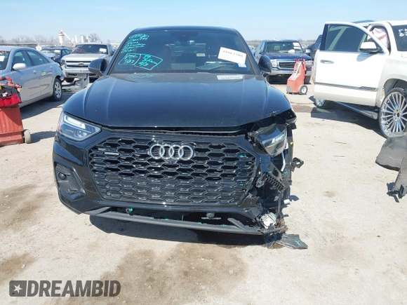 2023 Audi Q5 Sportback S line Premium Plus with VIN WA15AAFY8P2189642, listed as a IAAI auction lot 41662708 with 18,926 mi miles and . Bid and sale history available at DreamBid. Image 6.